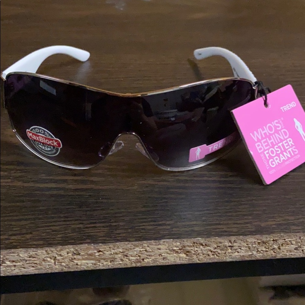 Foster grant women’s sunglasses
